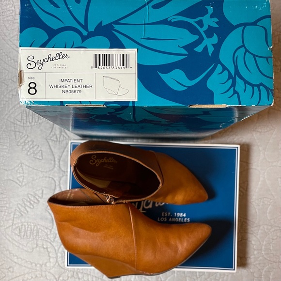 Seychelles Leather Wedge Booties - Picture 7 of 8